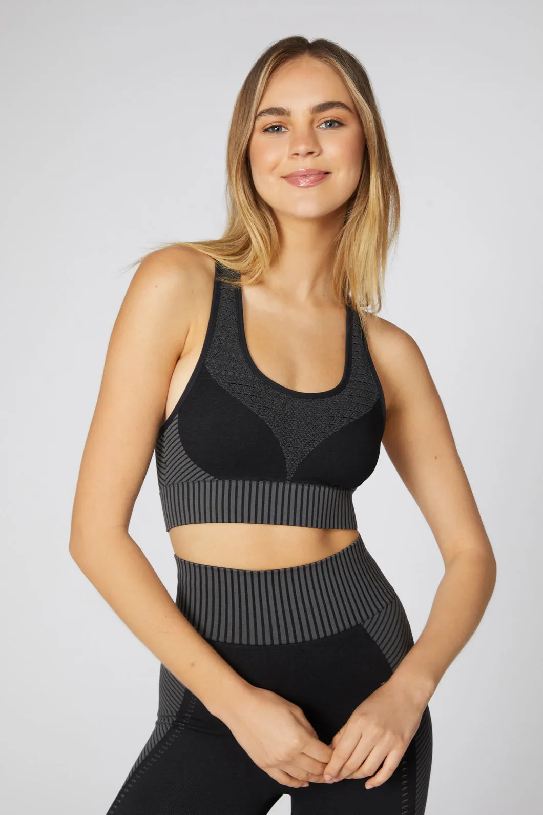 Explorer Seamless Crop