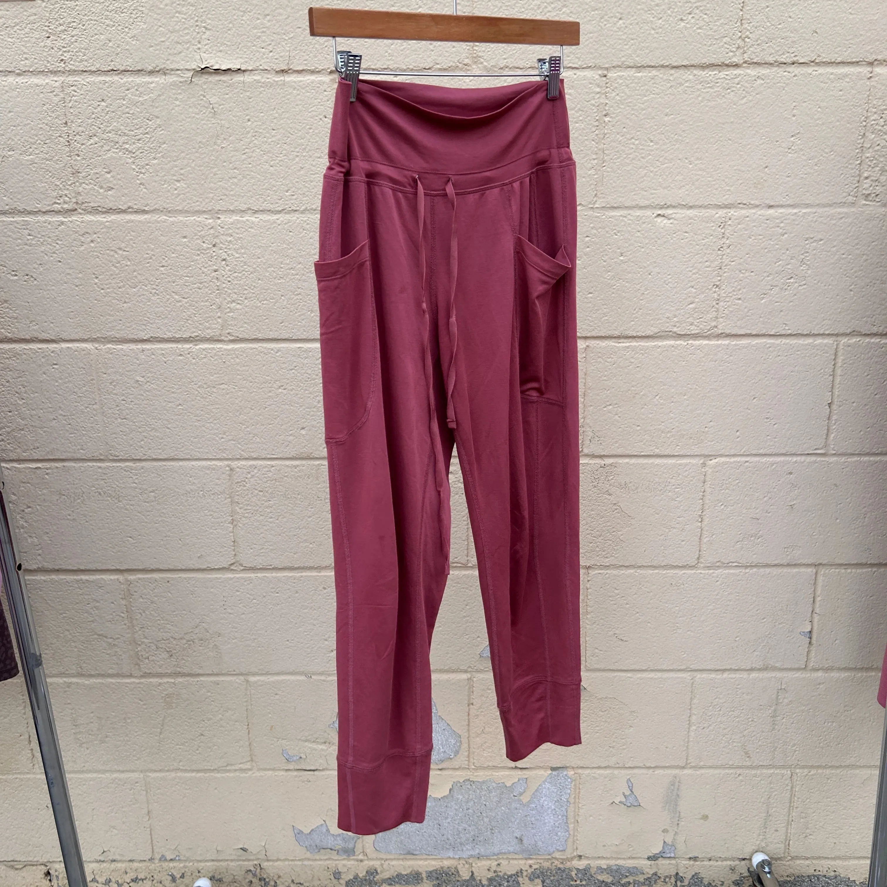 Fabletics Athletic Pants Size Extra Small