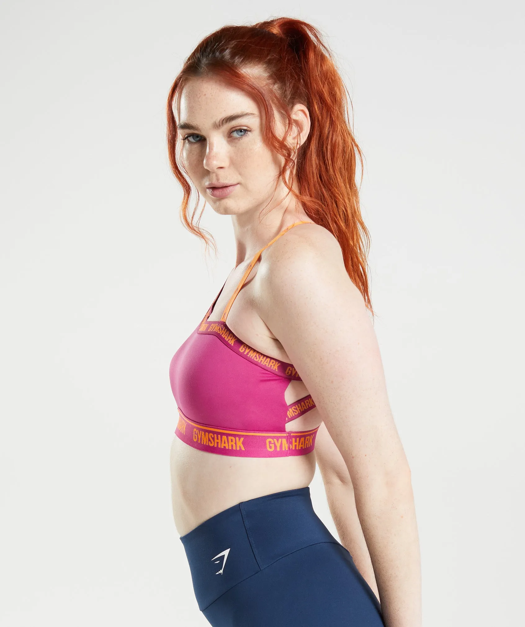 Gymshark Strike Sports Bra - Dragon Pink/Horizon Orange