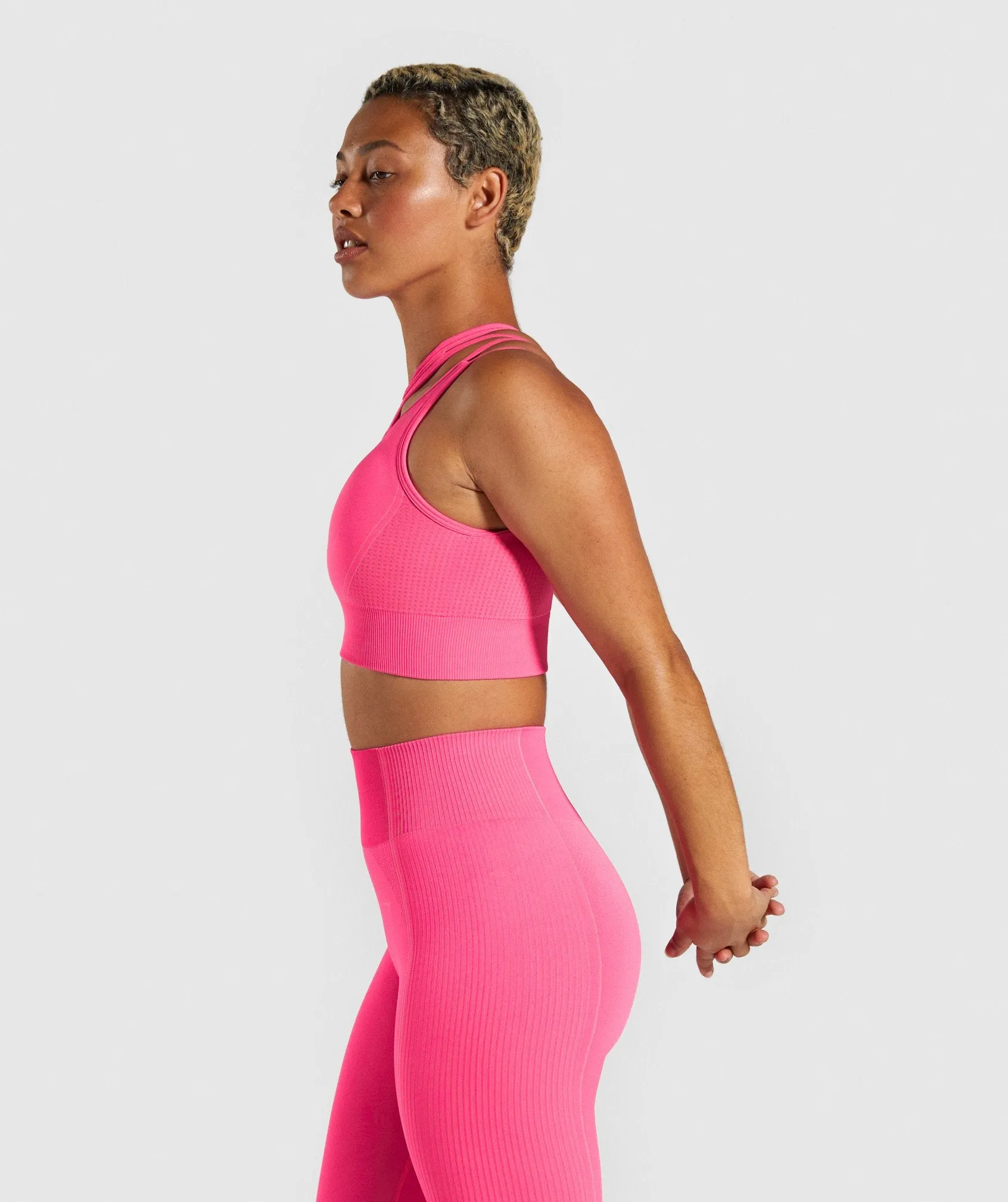 Gymshark Ultra Seamless Sports Bra - Cyber Pink