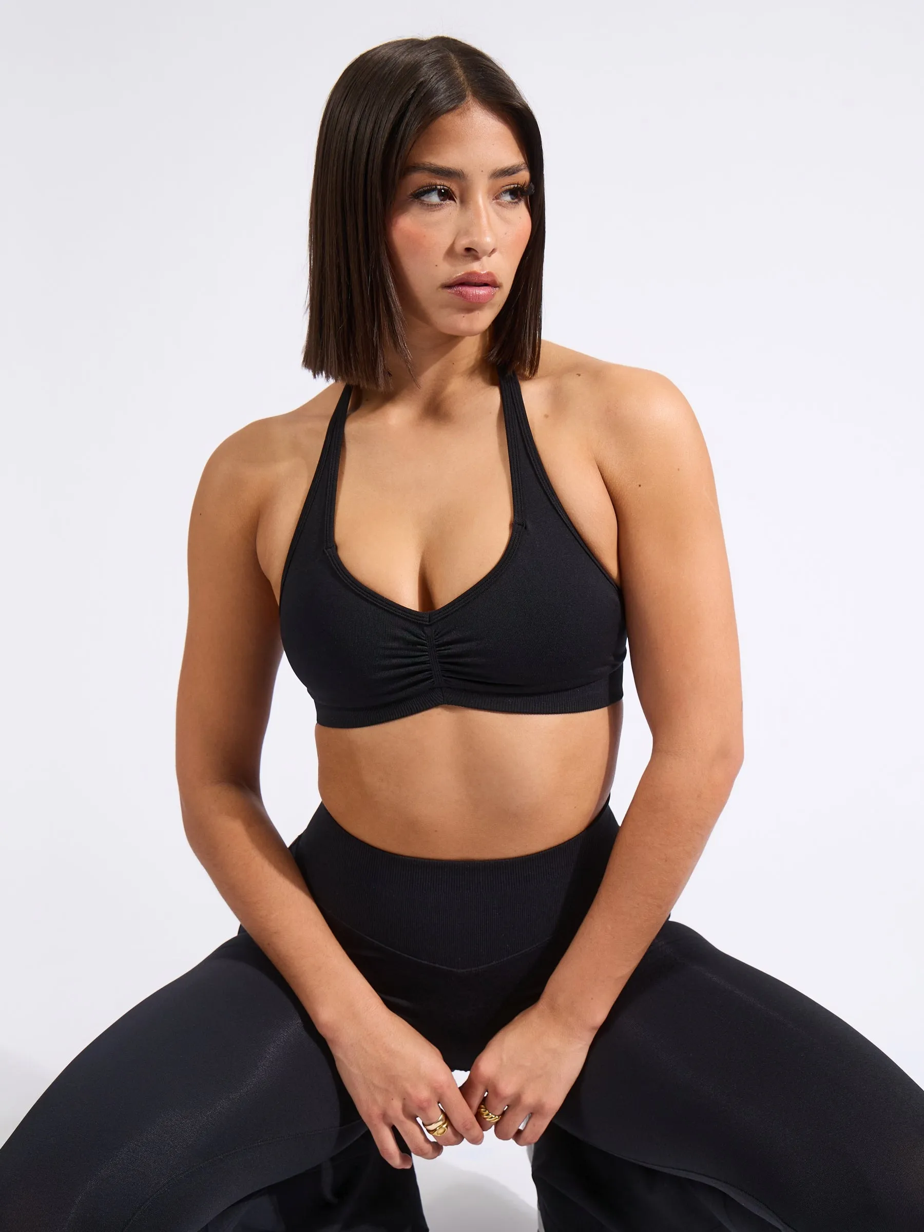 Halter Seamless Sports Bra - Black