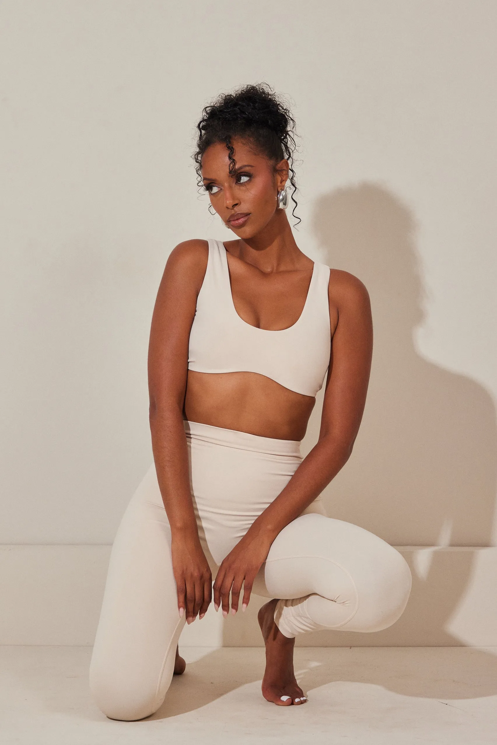 The scoop neck sculpt bralet - Stone